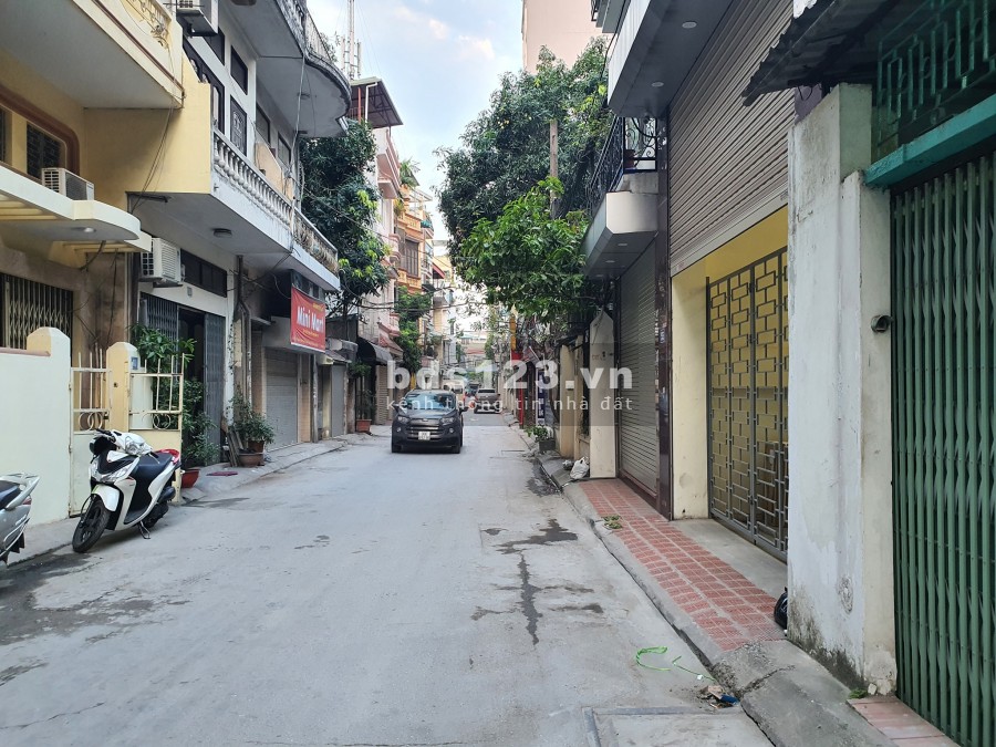 Bán nhà khu vip cán bộ cấp cao dt 45m2, 5 tầng đúc Phân lô Phố Vọng 3.2 tỷ. Ô tô đỗ