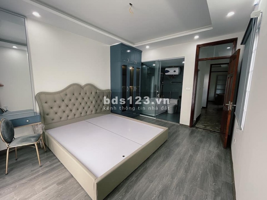 Mặt phố Lương Khánh Thiện, tặng nội thát giá 500 triệu, nguyên căn còn mới koong