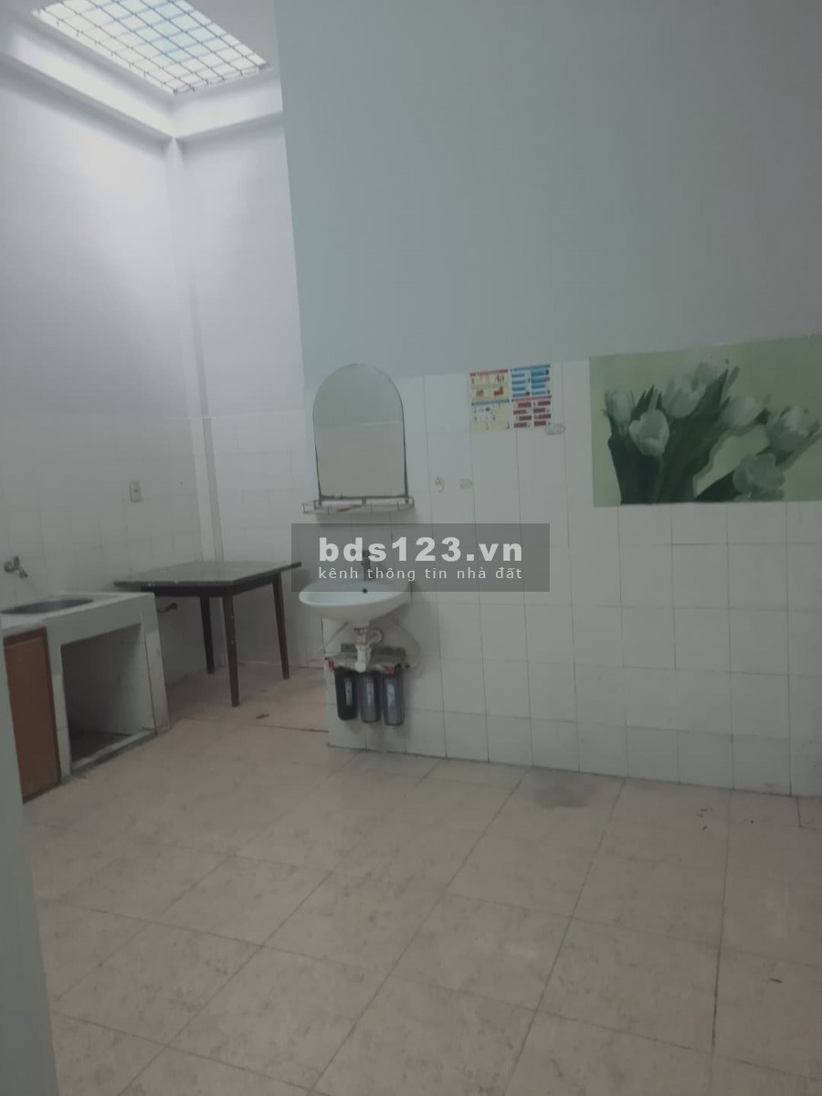 Chính chủ cần bán gấp nhà MT, Tân Quý Quận Tân Phú, diện tích 65m2, đúc 2 tầng.