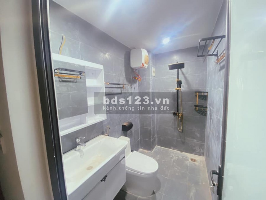 Mặt phố Lương Khánh Thiện, tặng nội thát giá 500 triệu, nguyên căn còn mới koong