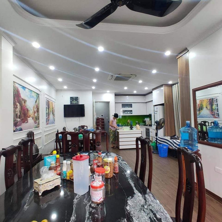 Cần bán gấp nhà liền kề tại KĐT Văn Khê diện tích sử dụng 112m2, 5 tầng, giá bán 9.7 tỷ