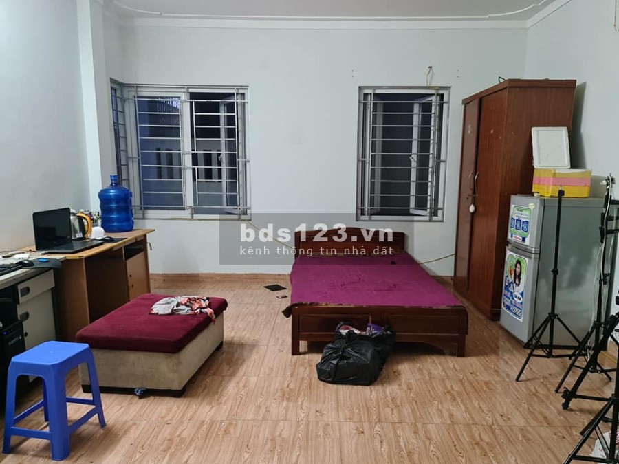 Bán nhà Hồ Tùng Mậu, trong ngoài thoáng sáng hợp lý, 5 tầng giá 3.8 tỷ