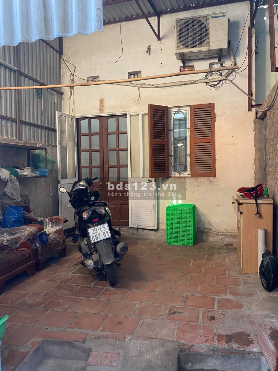 Bán nhà cấp 4 Phú Diễn, Quận Bắc Từ Liên, an sinh tốt, dt 45m2, giá 2.x tỷ, sổ chính chủ