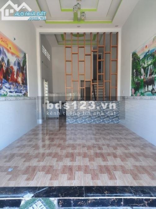 Mới mở nhà hàng nên cần bán dãy trọ 150m2(5x30m) chính chủ, vị trí đẹp, thổ cư 100%, gần KCN