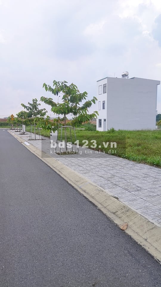 Dịch nên cần bán đất lô đất KNO Vĩnh Tân giá rẻ 950 triệu. sổ chính chủ