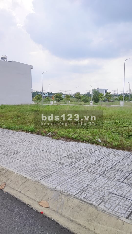 Dịch nên cần bán đất lô đất KNO Vĩnh Tân giá rẻ 950 triệu. sổ chính chủ