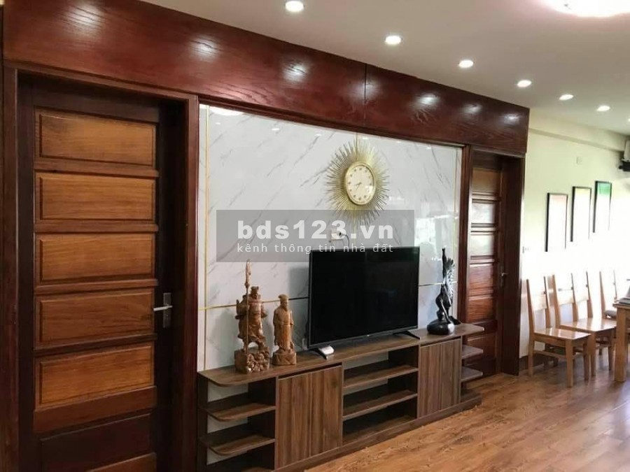 Bán CHCC căn góc, nội thất đẹp! Nhà A5 view hồ Đền Lừ, diện tích 85m2, 3 phòng ngủ, giá 2.55 tỷ
