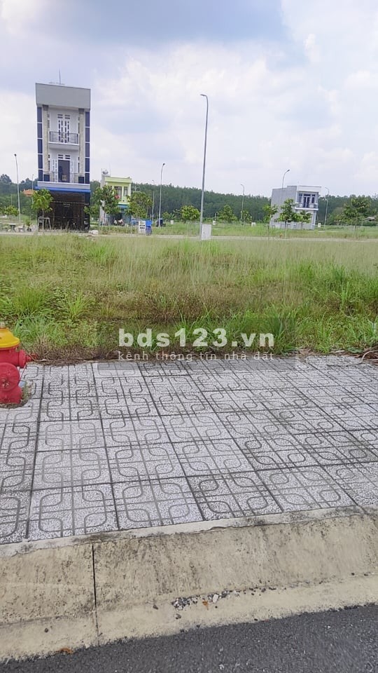 Dịch nên cần bán đất lô đất KNO Vĩnh Tân giá rẻ 950 triệu. sổ chính chủ