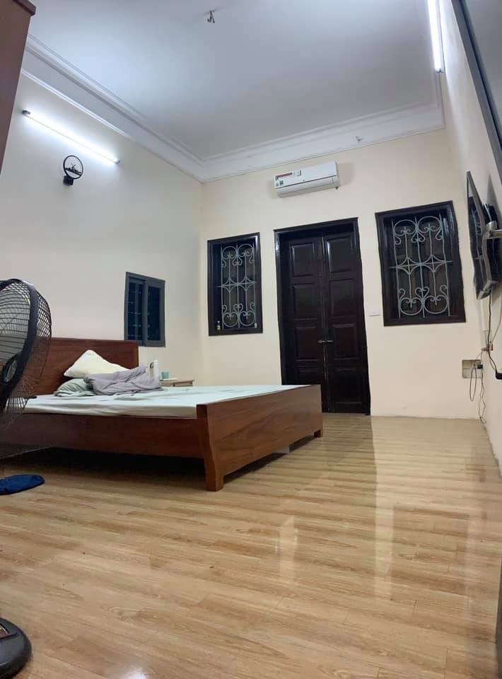 Bán Gấp Nhà Phố Quan Nhân, Thanh Xuân, Dt 58m2, Mt 4m, Ngõ 3 Gác, Giá 5 tỷ 5, Sổ Đỏ