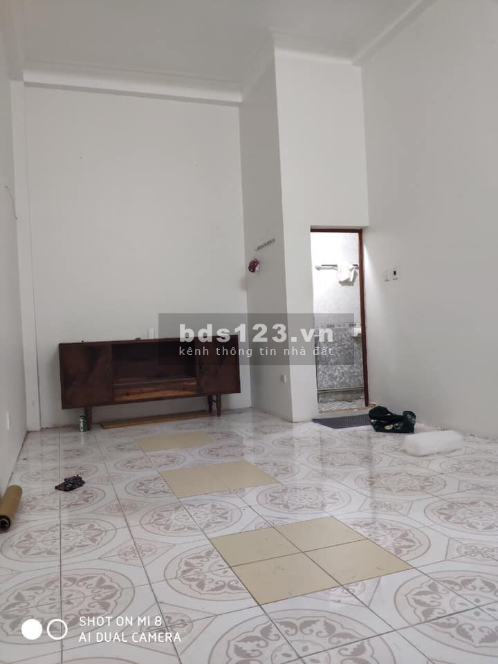 Bán nhà mặt phố Hào Nam diện tích 350m2 3 tầng mt 10m giá chỉ 82 tỷ