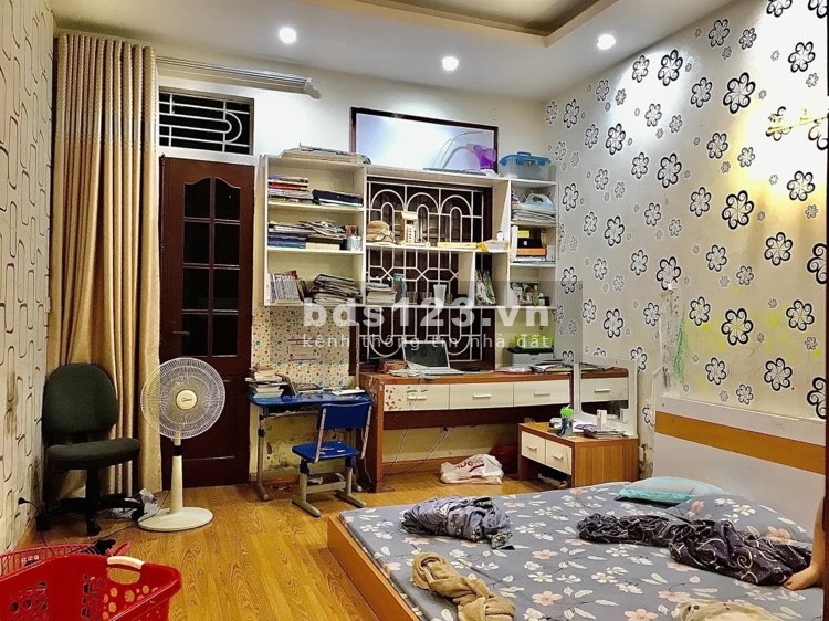 Bán nhà phố Dương Văn Bé gần phố thoáng 3 mặt diện tích 69m2, giá 4.6 tỷ, lhcc
