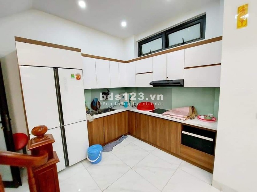 Bán nhà Khương Trung diện tích 30m2 giá 3,5 tỷ gần ô tô đầy đủ tiện ích xung quanh