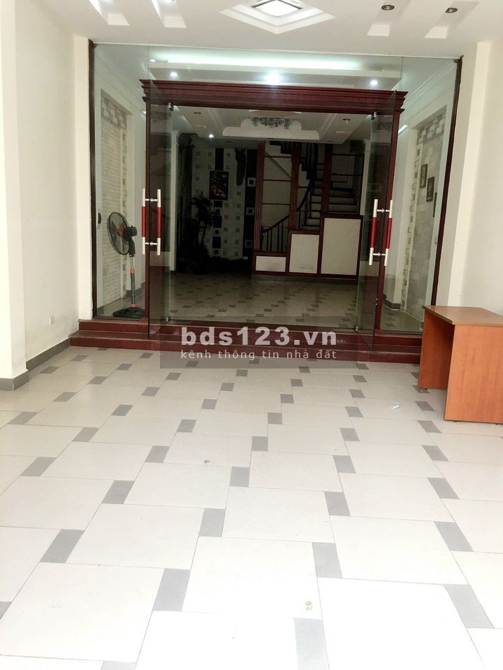 Bán nhà Ngọc Thuỵ Long Biene, gần Mipec Long Biên, dt 62m2, giá bán nhanh 3.5 tỷ