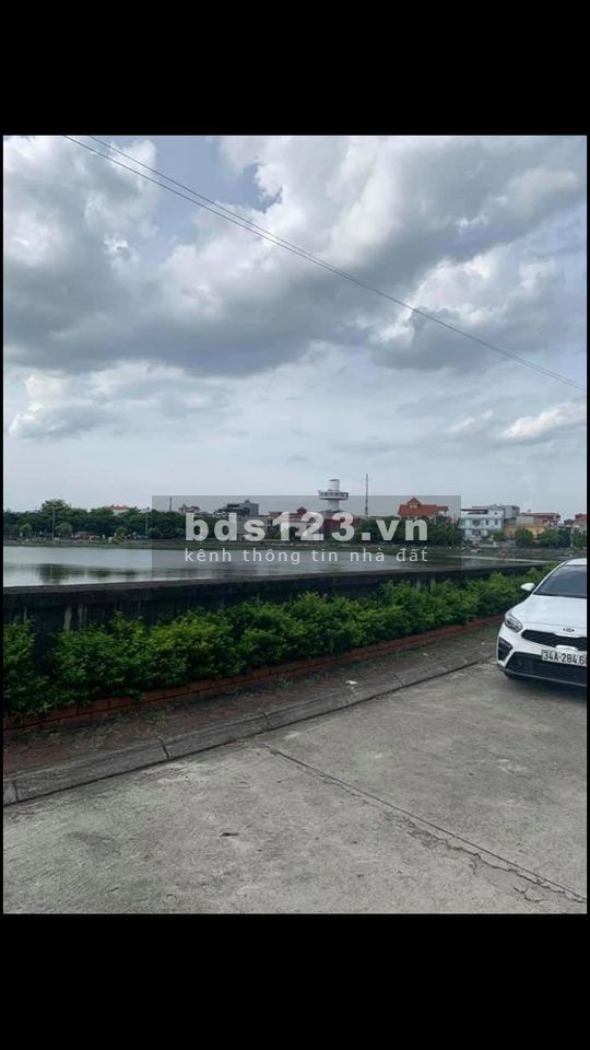 Đất mặt phố Đặng Quốc Chinh, diện tích sử dụng 42m2, mặt tiền 4.2m, giá 1,65 Tỷ