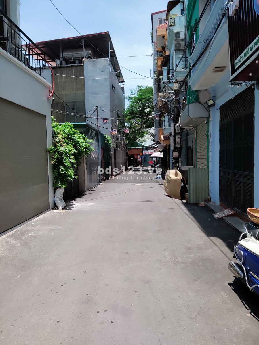 Đất mặt tiền rộng,chia 3 lô phố Nguyễn Văn Cừ, Long Biên, diện tích 112m2, giá 7,4 tỷ.
