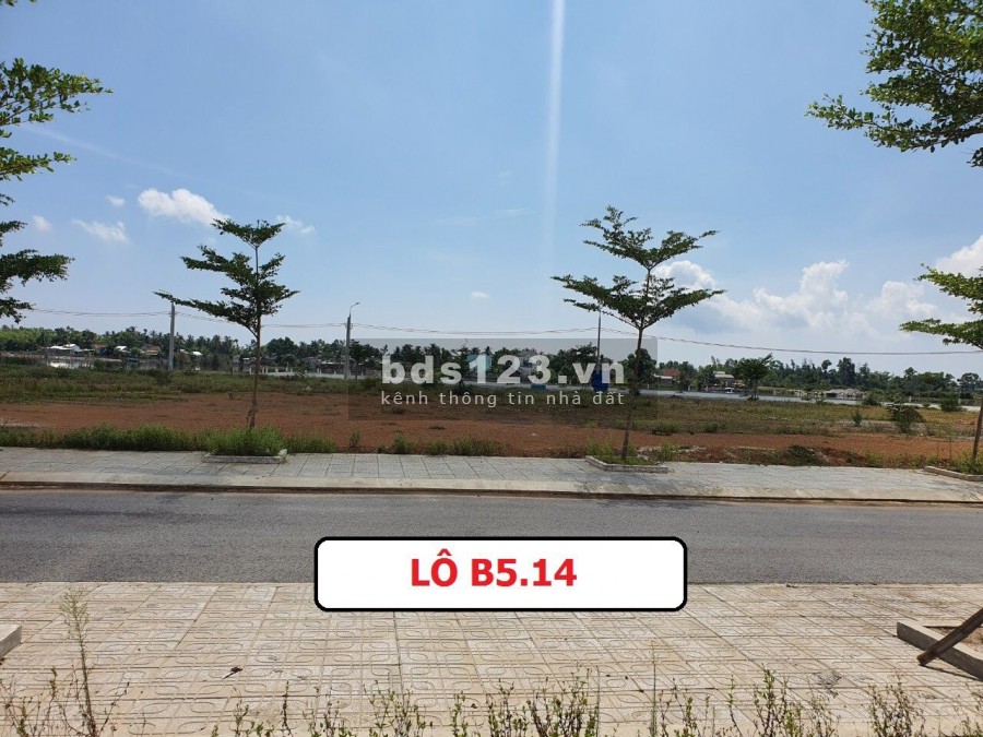Sở hữu lô đất view sông sất Quốc Lộ 1A chỉ với 100 triệu, pháp lí hoàn thiện