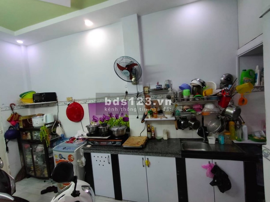 Nhà ngang rộng, kiên cố. Cạnh Chợ Trần Văn Quang giá bán 3,95 tỷ
