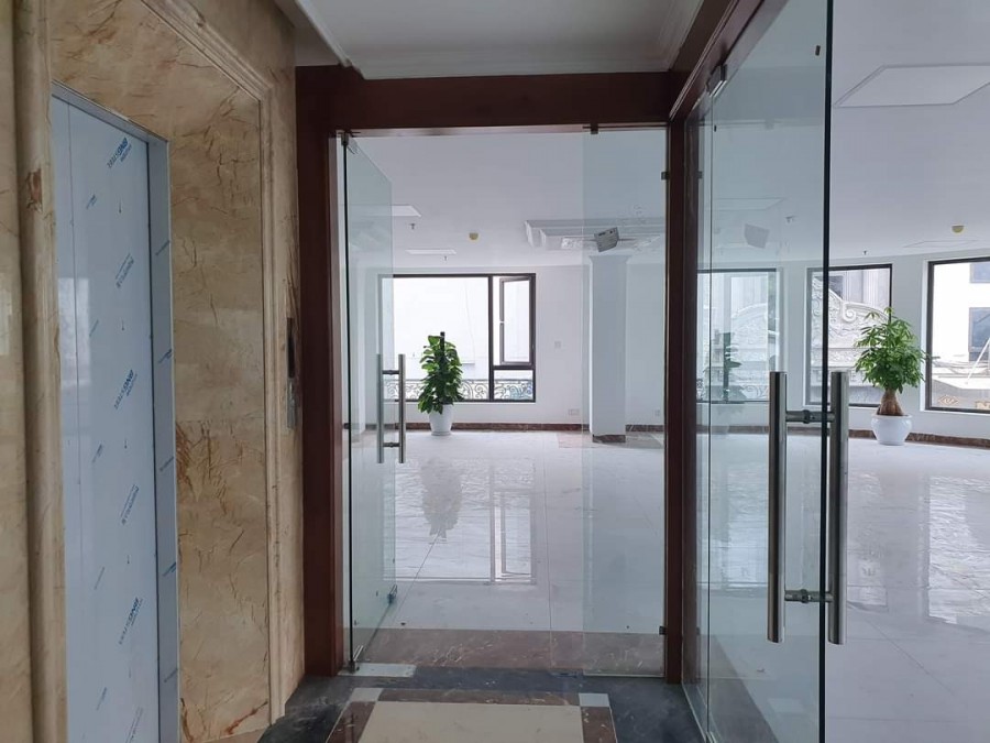 Mặt phố lô góc phố Trung Yên diện tích sử dụng 240m2, 5 tầng, mt 27m, giá bán 59 tỷ