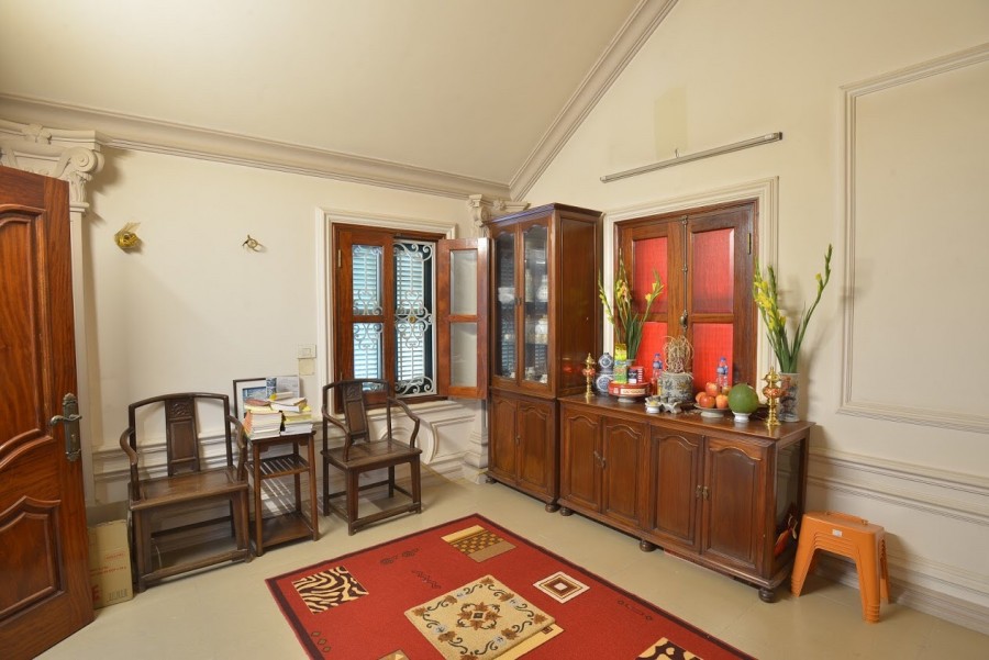 Bán biệt thự nhà vườn - Nguyễn Huy Tưởng, kiến trúc đẹp, 3 tầng nổi, có nội thất