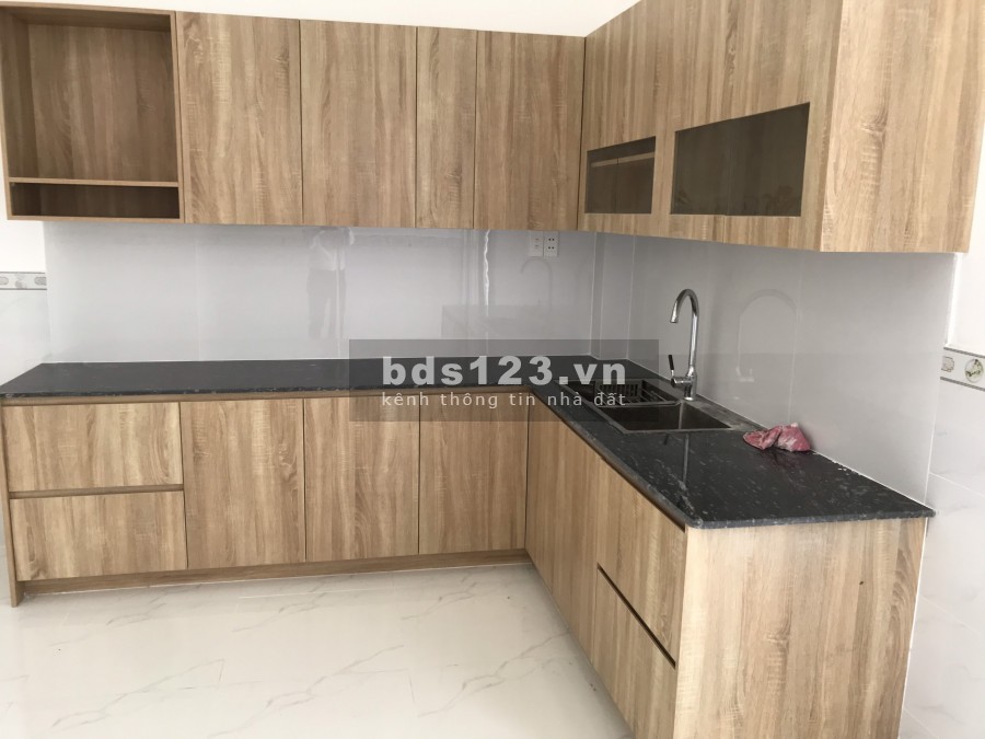 Nhà phố xây mới khu dân cư Home Garden, 1 trệt 1 lầu, dt 105m2, sổ hồng riêng