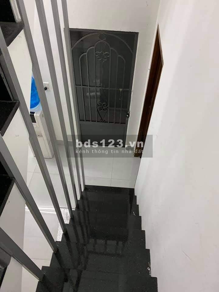 Nhà hẻm ô tô tránh, Nguyễn Sỹ Sách, P.15, Tân Bình, giá bán 4,5 tỷ, lhcc