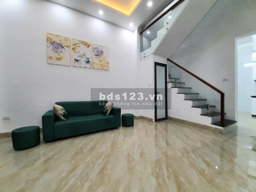 Bán nhà phố Hào Nam Đống Đa, phân lô, 31m2, 5 tầng, MT 4.2 m, chỉ 3.6 tỷ. Liên hệ: 0368781929