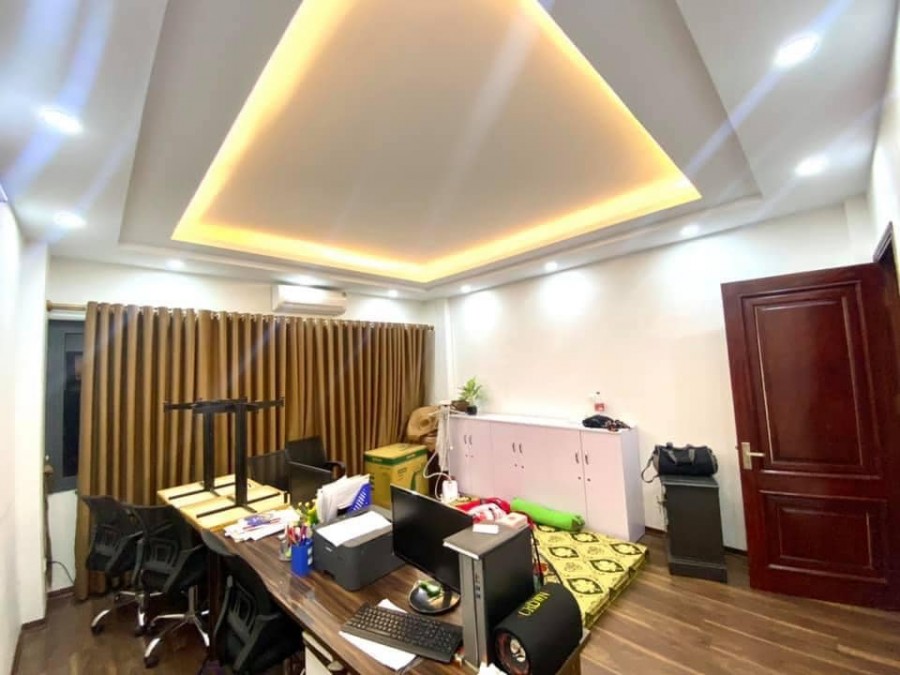 Bán nhà Cổ Linh Aeon Long Biên, nhà đẹp mê ly ô tô đỗ cửa, tiện ích đỉnh, 5 tầng, giá 4.2 tỷ