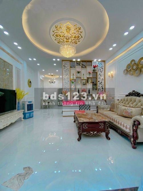 Bán Nhà Định Công Thượng diện tích sử dụng 45m2 có 3,95 Tỷ 20m ra đường ô tô tránh