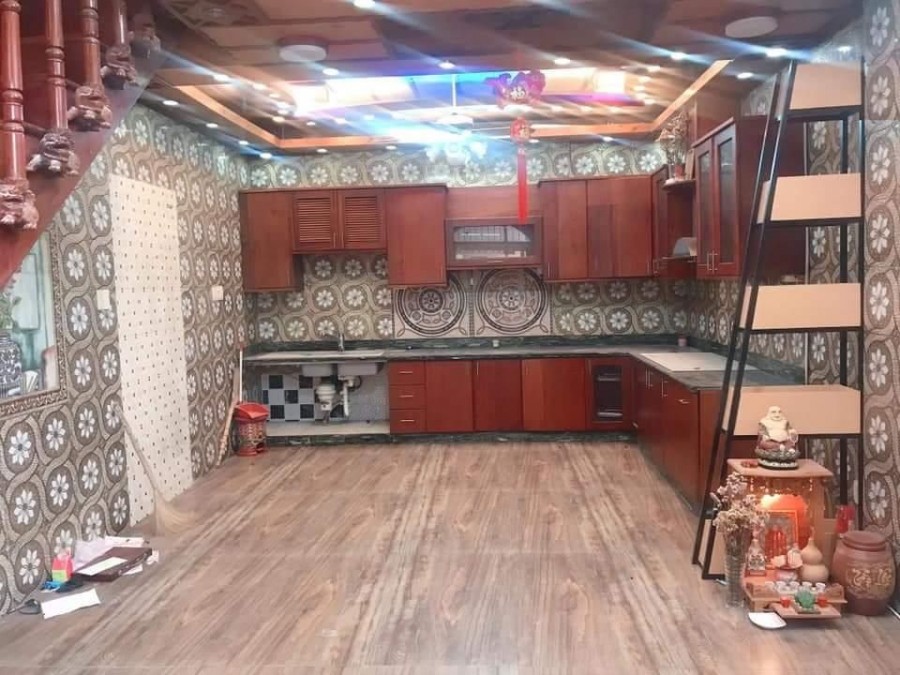 Bán nhà Quận 1 Nguyễn Trãi giá 16 tỷ HXH, nở hậu, vị trí an ninh, dân trí cao, nhà cấp 4