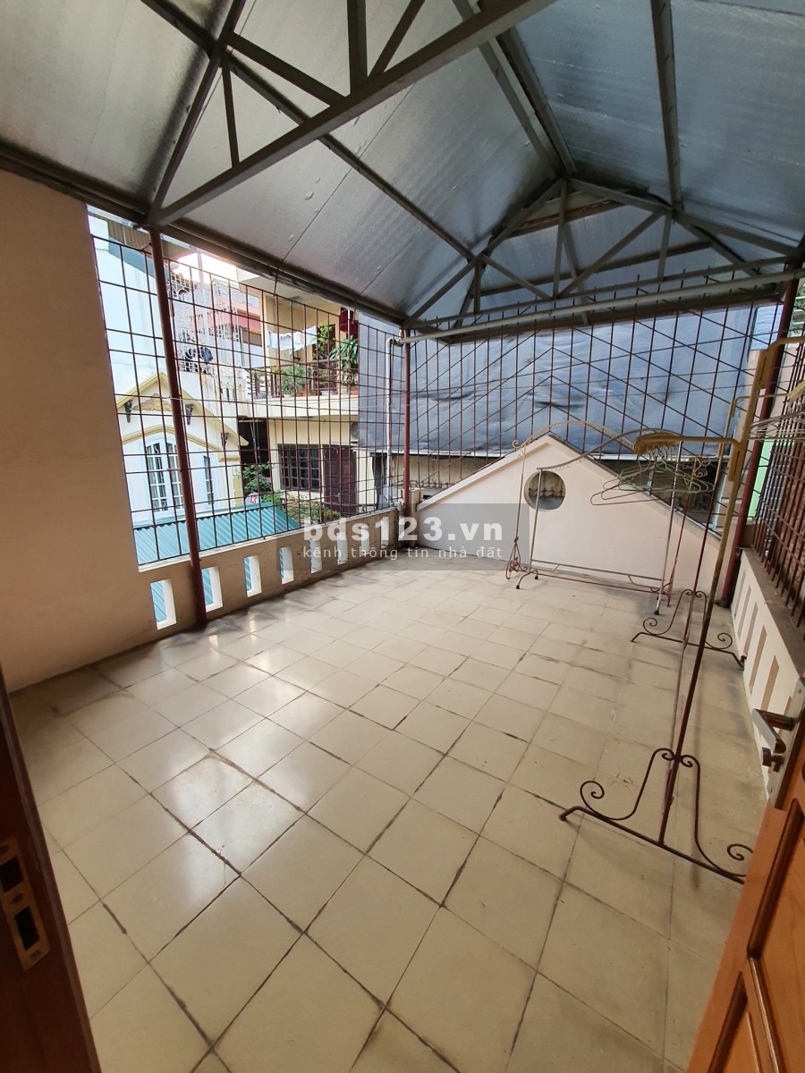 Bán nhà Giảng Võ nguyên căn kinh doanh tốt, dt 56m2, 4 tầng, giá 6.5 tỷ, lh 0922346363