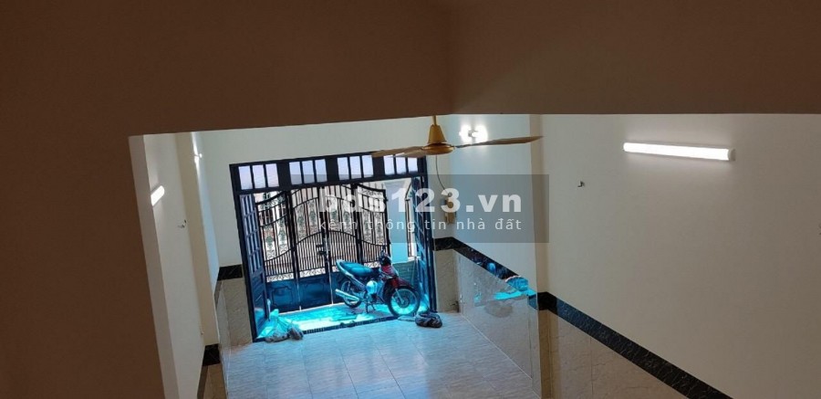 Nhà Quang Trung, Gò Vấp, Ô Tô Đỗ Cửa, dt 76m2, 4 tầng, giá bán 5.39 Tỷ