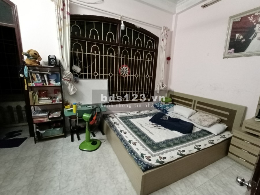 Bán nhà Lương Khánh Thiện đủ tiện ích xung quanh diện tích 32m2, 4 tầng, giá 2,5 tỷ