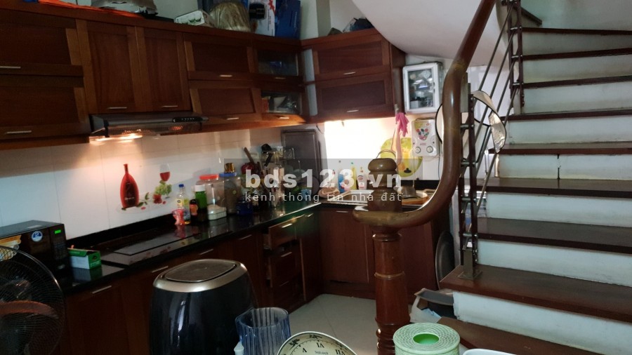 Bán nhà Kim Ngưu trung tâm sầm uất kinh doanh thì tuyệt vời liên hệ Mr Thọ