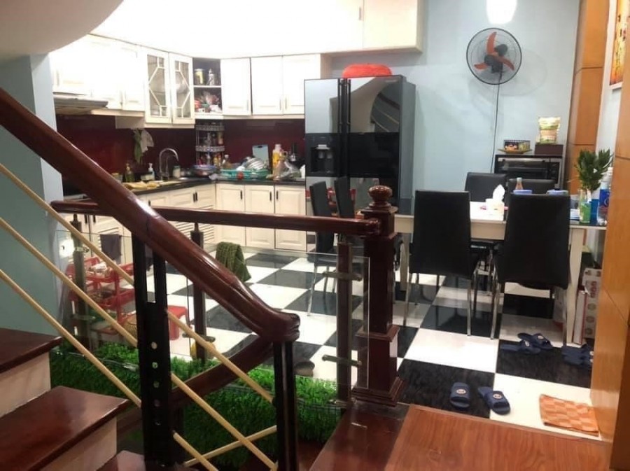 Bán nhà phố Trần Duy Hưng, phân lô, kinh doanh, 5 tầng 62m2, giá…