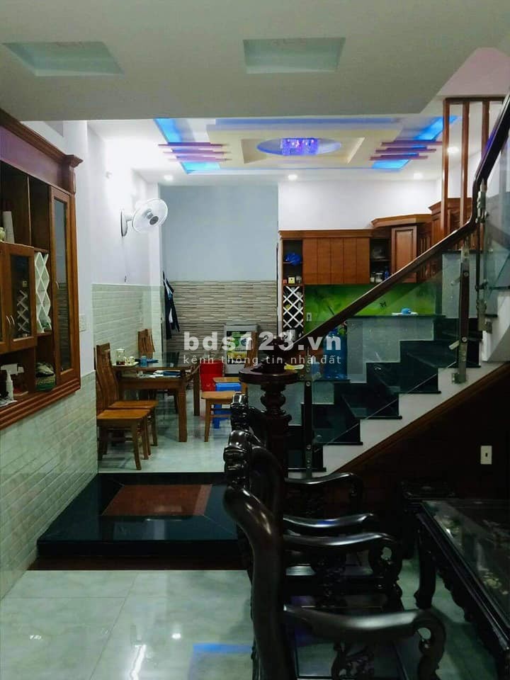 Kẹt tiền cần bán gấp nhà diện tích 61m2 Phạm Văn Chiêu phường 14 Quận Gò Vấp