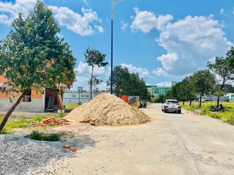 Chính chủ bán nhanh lô đất giáp chợ đêm vào công viên Mỹ Phước 3