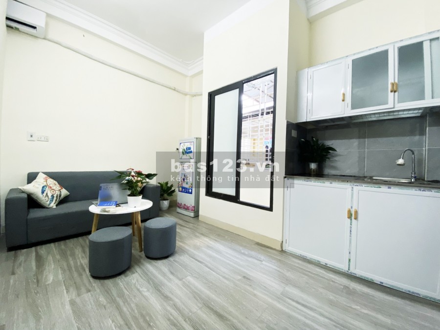 Chính chủ cho thuê căn hộ mini còn mơi, yên tĩnh tại ngõ 136 Chùa Láng, đủ đồ dùng