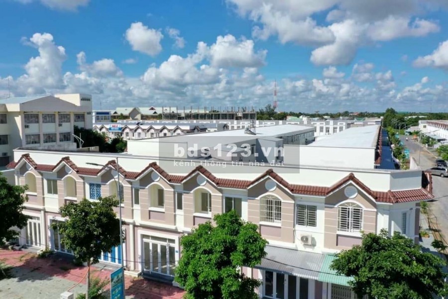 Nhà phố cao cấp nội thất thông minh, phường 4, Trà Vinh, hỗ trợ vay, sổ hồng riêng