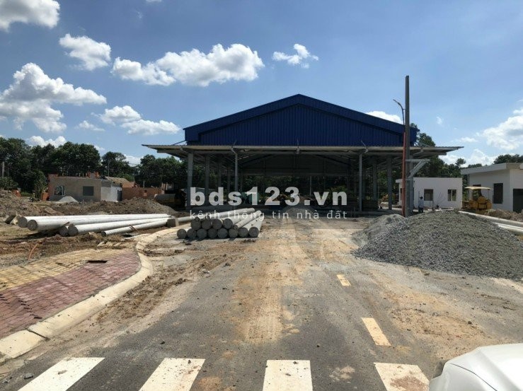 Cần bán gấp lô đất diện tích thổ cư dt 84m2 giá 700tr tại khu công nghiệp Bàu Bàng