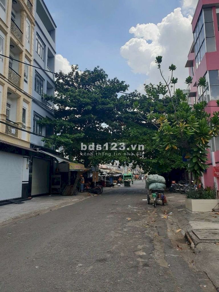 Chính chủ bán nhà MT Lê Tự Tài, P4 Phú Nhuận ngay chợ Nguyễn Đình Chiểu dt 50m2 giá 12 tỷ