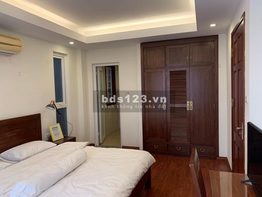 Bán nhà mặt phố Đặng Văn Ngữ diện tích 181m 3 tầng mt 6.5m giá chỉ 30.5 tỷ