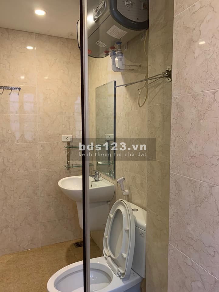 Bán nhà mặt phố Đặng Văn Ngữ diện tích 181m 3 tầng mt 6.5m giá chỉ 30.5 tỷ