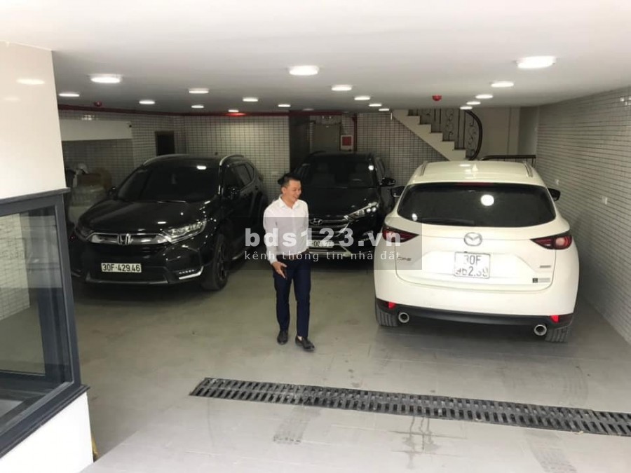 Tòa Nhà Văn Phòng Mặt Phố Nguyễn Khang 10 Tầng thông sàn 1 hầm dt 125m2/sàn giá 47 tỷ