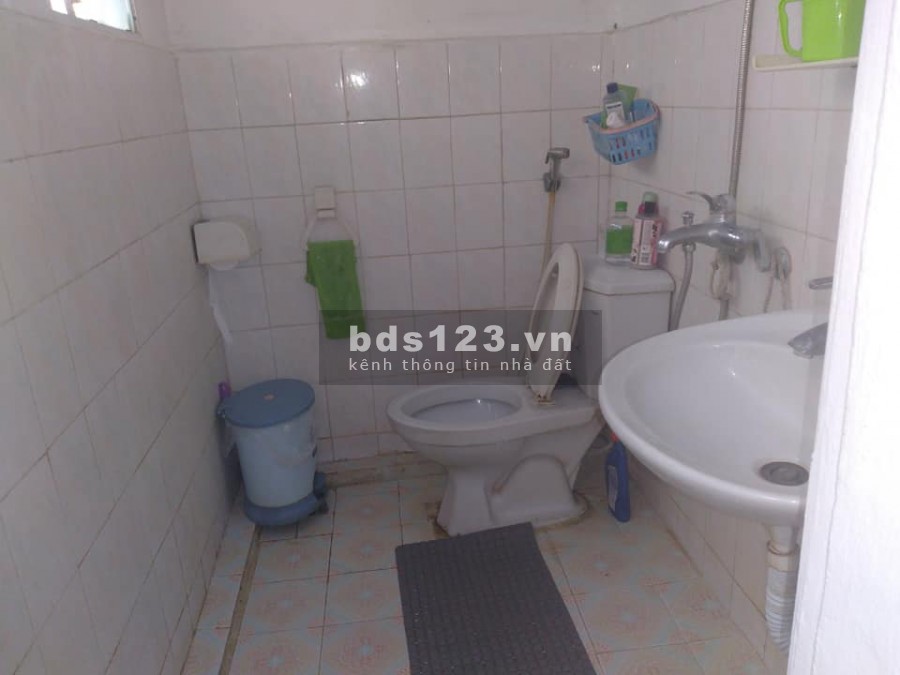 Chính chủ nhà khu đô thị Văn Phú dt 120m2, 3 tầng, mt 5m, giá bán 6.2 tỷ ô tô vào nhà