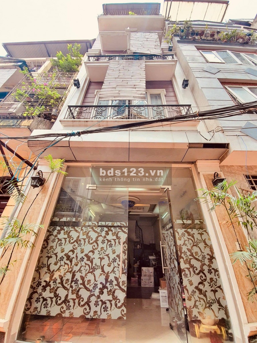 Bán nhà nguyên căn kinh doanh văn phòng ô tô đỗ cửa 4 tầng, giá bán 4.2 tỷ