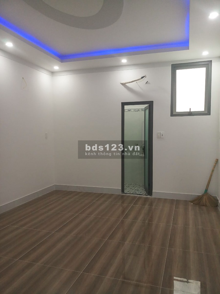 Bán nhà hẻm xe hơi Nguyễn Ảnh Thủ Quận 12, Gần chung cư Hiệp Thành City, lhcc