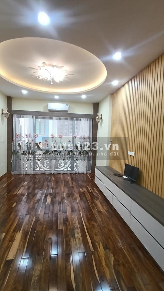 Siêu Phẩm Nguyễn Khánh Toàn, 6 tầng thang máy, ô tô tránh, thiết kế đẹp, giá 13.5 tỷ