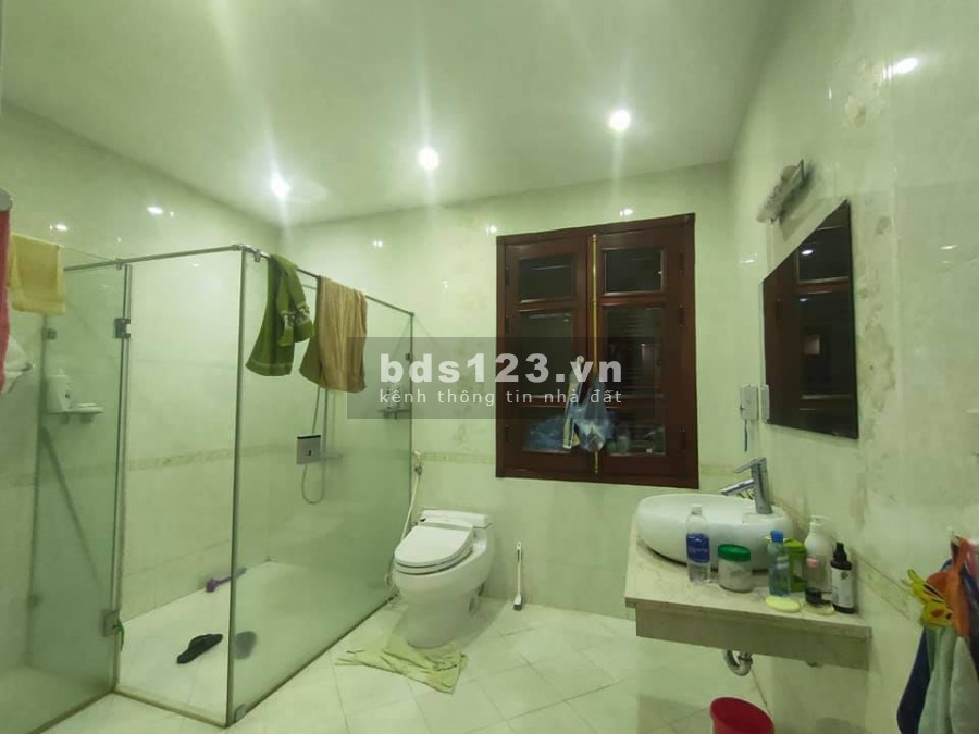 Bán biệt thự vị tí đẹp nhất khu đô thị Việt Hưng căn góc 2 mặt phố, tầm nhìn rộng
