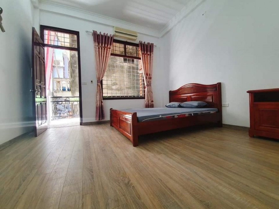 Chủ bán nhà mới đẹp Thanh Xuân Khương Trung, dt 30m2, 4 tầng, mt 4.2m, lhcc