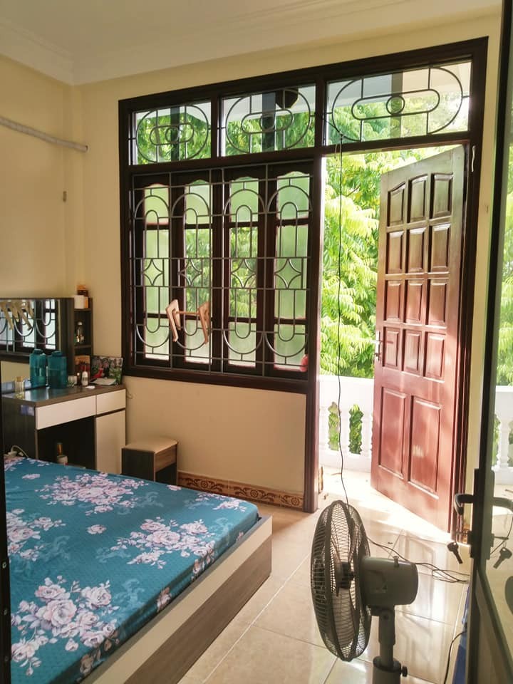 Giá bán 3 tỷ có nhà Hà Đông diện tích 36m2, 3 ngủ nhà mới sân ô tô đỗ cửa